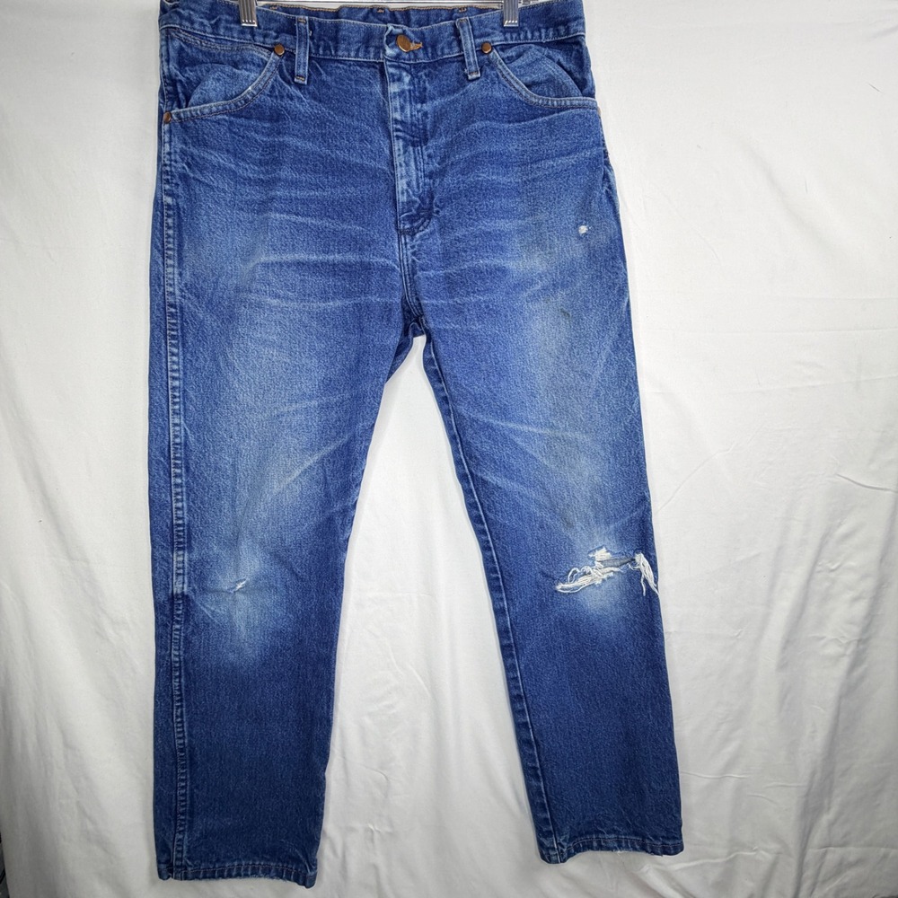 Wrangler Jeans 35x30 Blue Denim Straight Leg Distressed Workwear Vintage Style
